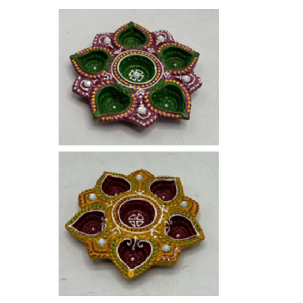 Fancy Big Diva 5 Heart Corners & One Round In Center