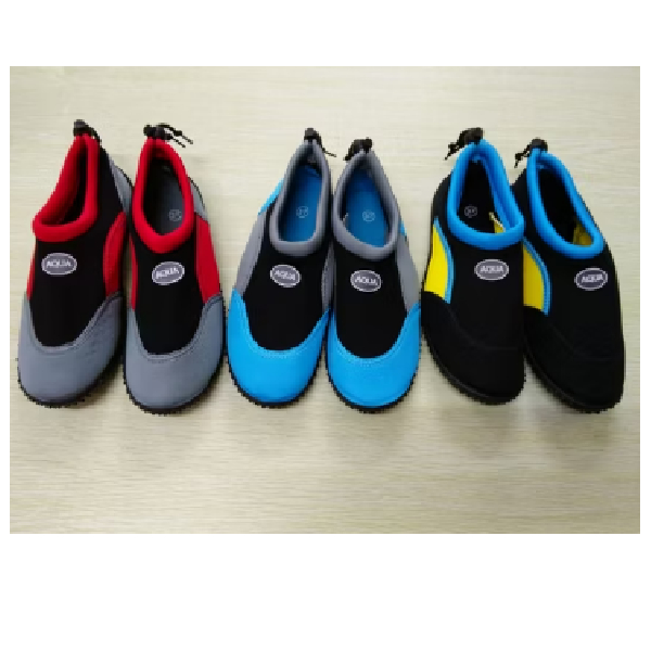 Coral Beach Shoes With Hanging Clip Size 35 Striker Sports